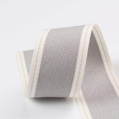 Σιδερωμένη κορυφή ταινία πολυεστέρα 6mm-40mm Poly Ribbon Rolls Πράσινο Κόκκινο