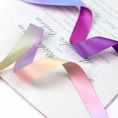 Χρώμα Σταδιακή αλλαγή Ρίμπαν Πολυεστέρα 25mm Τύπωση θερμής μεταφοράς