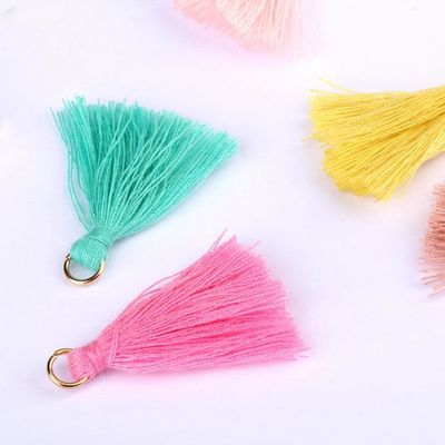 Χρωματιστά βαμβάκι Tassel 3cm Διακόσμηση ενδυμάτων Βαμβάκι νήμα Tassels