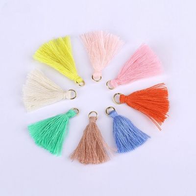 Χρωματιστά βαμβάκι Tassel 3cm Διακόσμηση ενδυμάτων Βαμβάκι νήμα Tassels